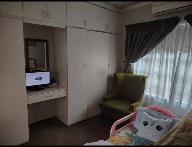 3 BEDROOM HOUSE FOR SALE IN GEELHOUTPARK